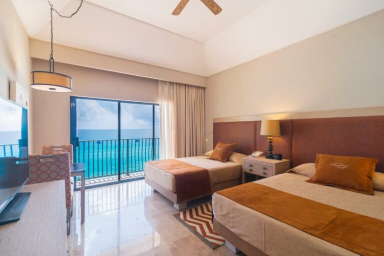 The Royal Sands Resort & Spa All Inclusive 2 beds view