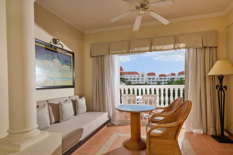 Grand Bahia Principe Jamaica living room